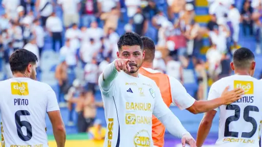 Darwin Lom nuevo jugador de The Strongest de Bolivia 
