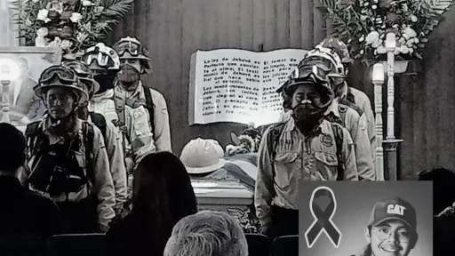 Miembros de las Brigadas de Respuesta Inmediata rindieron honores en memoria de Diego Fernando Guzmán Rodríguez. ,Redes sociales.