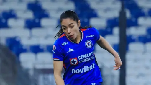 Ana Lucía Martínez completó su cuarta titularidad con Cruz Azul Femenil 