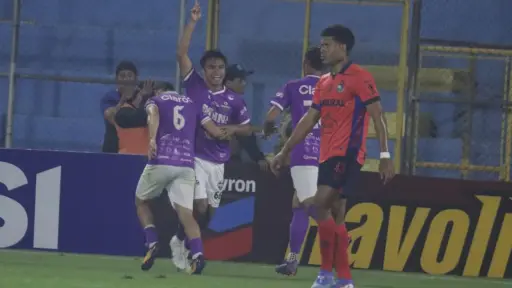 Municipal y Achuapa empataron el partido. 