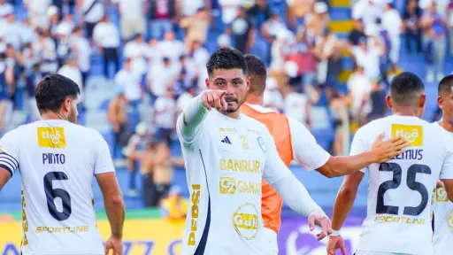 Darwim Lom envío un mensaje a Comunicaciones 