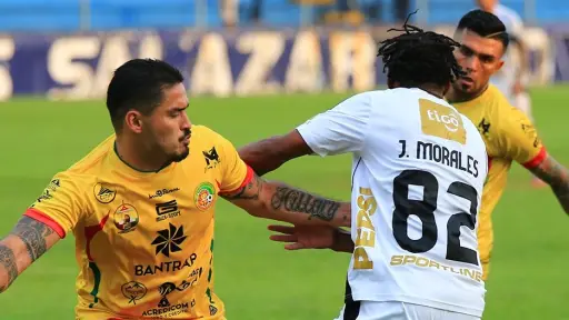 Comunicaciones derrota a Deportivo Marquense 