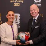 La presidenta de México, Claudia Sheinbaum, informó que el presidente de la FIFA, Gianni Infantino, habló con ella vía telefónica. 