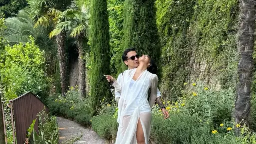 Nodal ángela aguilar ,Instagram