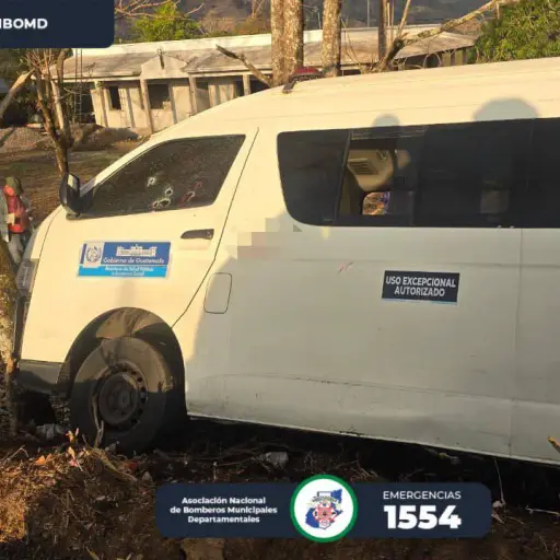 El piloto de una ambulancia fue atacado a balazos en un sector de Atescatempa, Jutiapa. ,Bomberos Municipales Departamentales