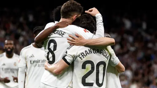Real Madrid cerró el partido con siete canteranos 