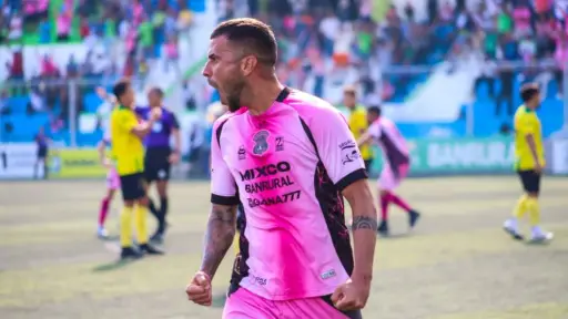 Nicolás Martínez es uno de los goleadores de la Liga Nacional 