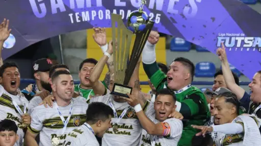Dobladas San Carlos es campeón de la Temporada 2025 de la Liga de Futsal de Guatemala 