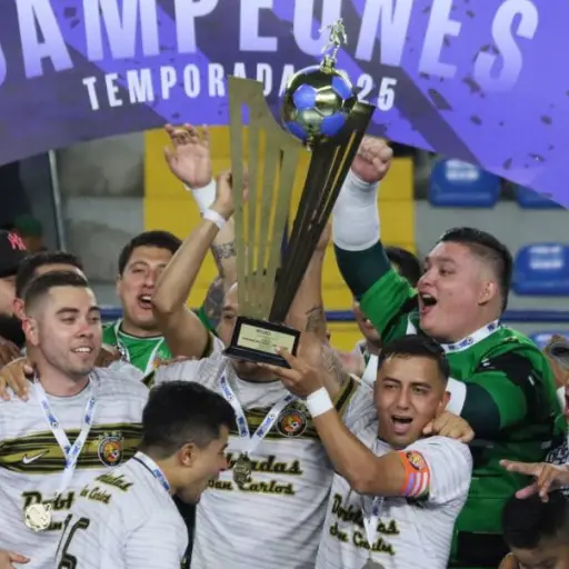 Dobladas San Carlos es campeón de la Temporada 2025 de la Liga de Futsal de Guatemala 