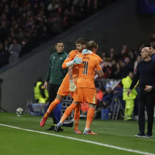 Antonin Kinsky, portero del Tottenham fue sustituido - EFE