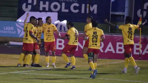 Celebración de Marquense en el estadio Marquesa de la Ensenada 