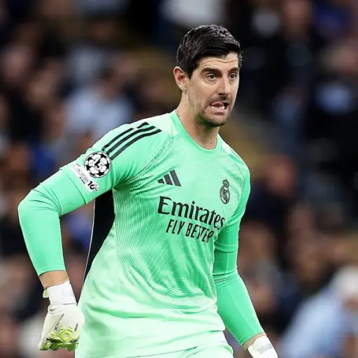 Courtois, mes y medio de baja por una lesión muscular