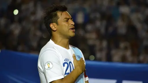 Carlos Ruiz es el máximo goleador de Selección de Guatemala 