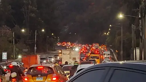 Panorama del tránsito en Villa Nueva este miércoles, 4 de marzo de 2026. ,PMT de Villa Nueva