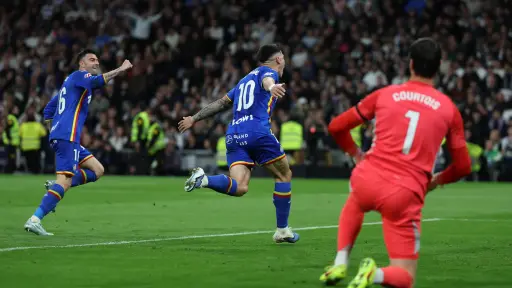 Celebración del Getafe ante el Real Madrid en el Estadio Santiago Bernabéu - EFE