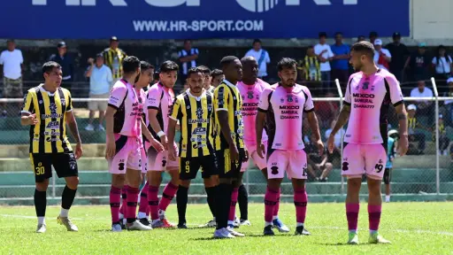 Partido entre Aurora y Mixco por la jornada 10 de la Liga Bantrab - Aurora FC