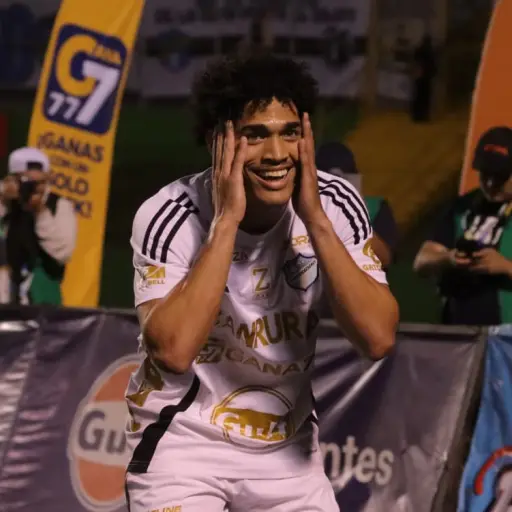 Comunicaciones venció a Achuapa con Dairon Reyes como figura