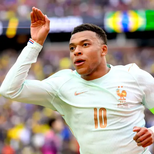 Kylian Mbappé aporta en triunfo de Francia sobre Brasil 