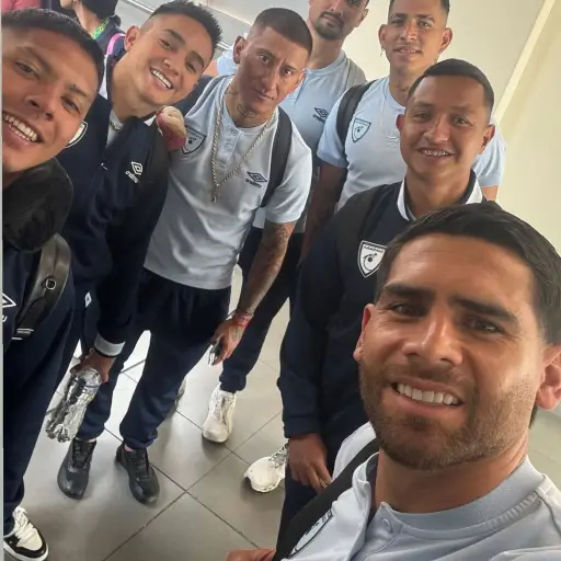 Selección de Guatemala superó las 24 horas de viaje para llegar a Italia - RR.SS.