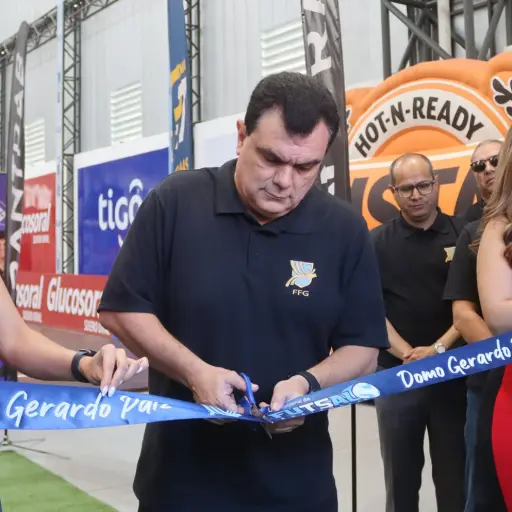 Gerardo Paiz inaugura el Domo que lleva su nombre y donde se efectuarán partidos de la Liga Nacional de Futsal de Guatemala 