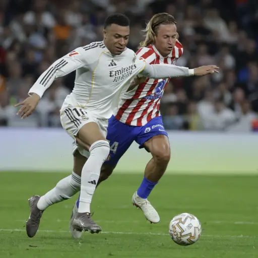 Kylian Mbappé, lesión de rodilla 