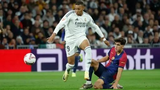 Clásico español entre Barcelona y Real Madrid 
