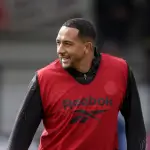 Nathaniel Méndez-Laing volvió a sumar minutos tras varios meses lesionado - MK Dons