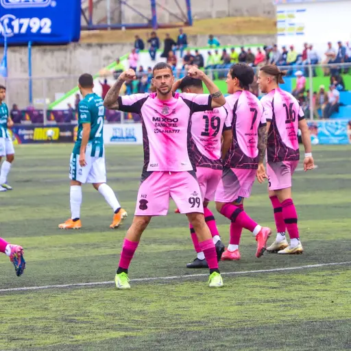 Celebración del Deportivo Mixco ante Antigua GFC - Deportivo Mixco