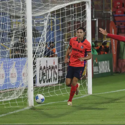 Municipal derrota a Malacateco con gol de Martínez 