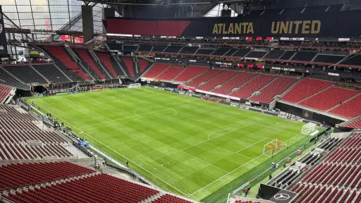 Mercedes-Benz Stadium, casa del Atlanta United de la MLS y Atlanta Falcons de la NFL - Mercedes-Benz Stadium
