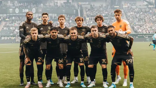Once de gala de LAFC, donde estuvo en guatemalteco Matt Evans 
