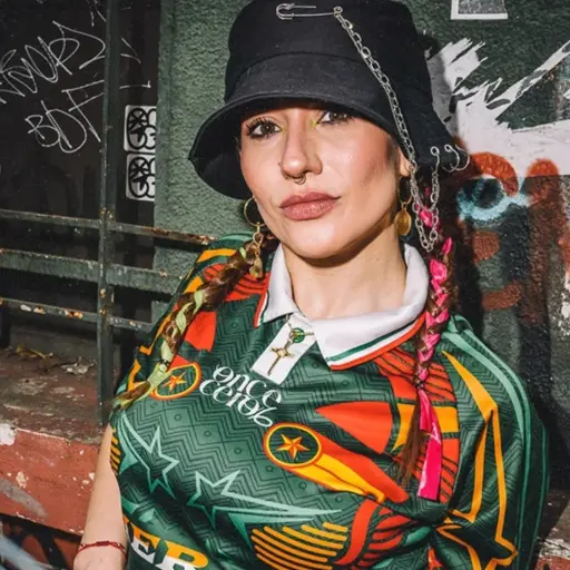 Maga del Valle ,Redes sociales