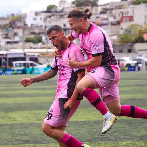 Celebración de Nicolás Martínez, delantero del Deportivo Mixco - Deportivo Mixco