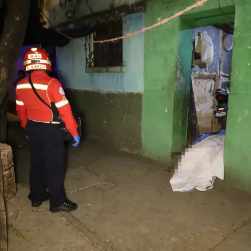 . ,Bomberos Municipales