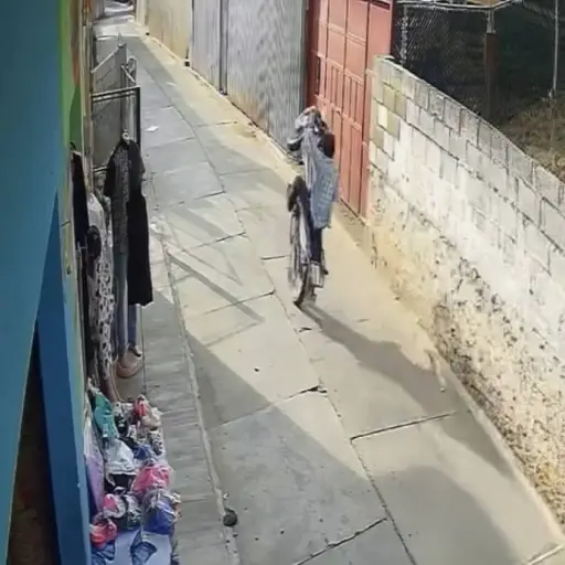 Accidente de motorista. ,Captura de pantalla video de X.