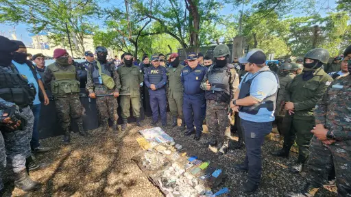 Los ilícitos fueron presentados ante la prensa, tras las acciones dentro de Renovación 1 ,Ejército de Guatemala.