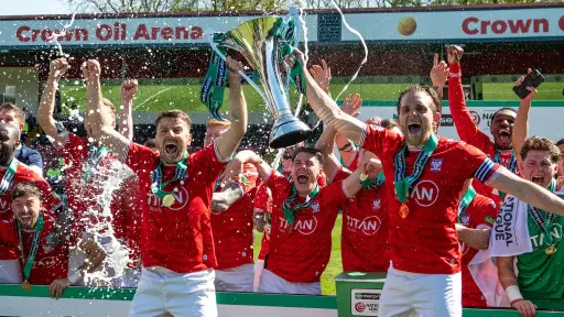 York City logró su ascenso de la National League  al futbol profesional de Inglaterra 