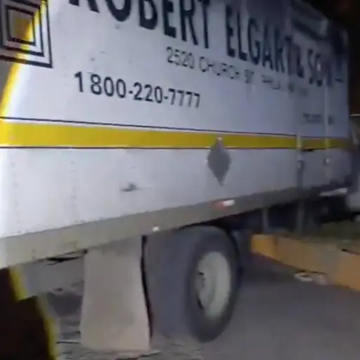 El camión se encuentra en el Km. 23 de la CA-9. ,PMT de Villa Nueva