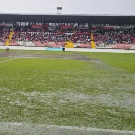 Así se veía el estadio Israel Barrios tras la fuerte lluvia de este día 