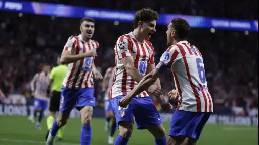 Julián Álvarez mantiene con vida al Atlético Madrid 