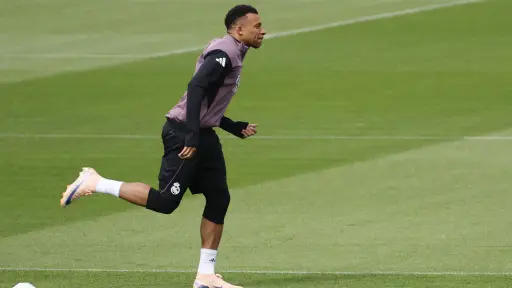 Kylian Mbappé entra en convocatoria para el duelo ante Real Oviedo 