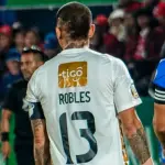 El jugador de Comunicaciones, Stheven Robles