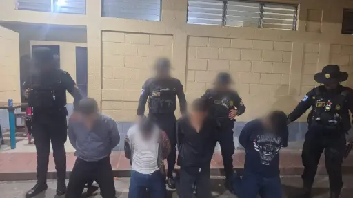 Los detenidos fueron llevados hacia un juzgado de turno. ,PNC de Guatemala.