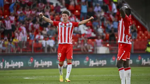 Los jugadores de la U.D. Almería celebra la victoria de su equipo a la finalización del encuentro correspondiente a la última jornada de la Liga Hypermotion