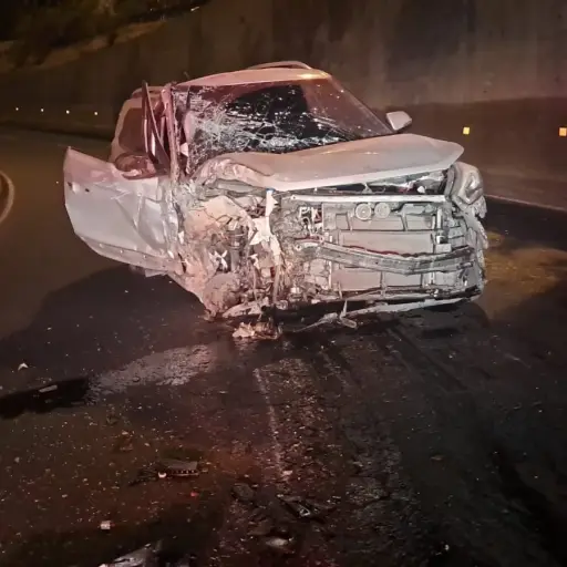 Vehículo accidentado en zona 13. ,PMT capitalina/Montejo