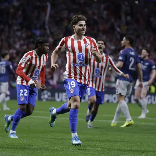 Atlético Madrid niega acercamientos de el Barcelona por caso de Julián Álvarez
