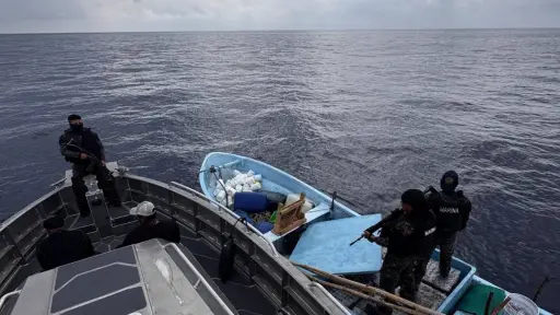 La embarcación interceptada por las autoridades guatemaltecas en aguas del Pacífico. ,Ejército de Guatemala