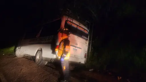 . ,Bomberos Voluntarios