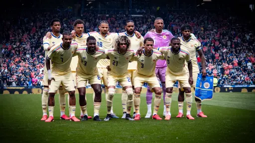 Once titular de Curazao en un partido amistoso - @TheBlueWaveFFK