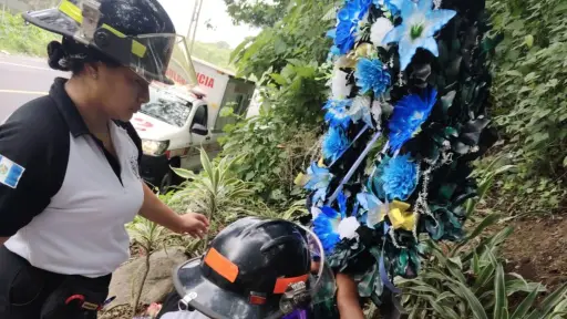 Bomberos Voluntarios en San Juan Alotenango,  Sacatepéquez realizaron un homenaje póstumo. ,Foto Bomberos Voluntarios